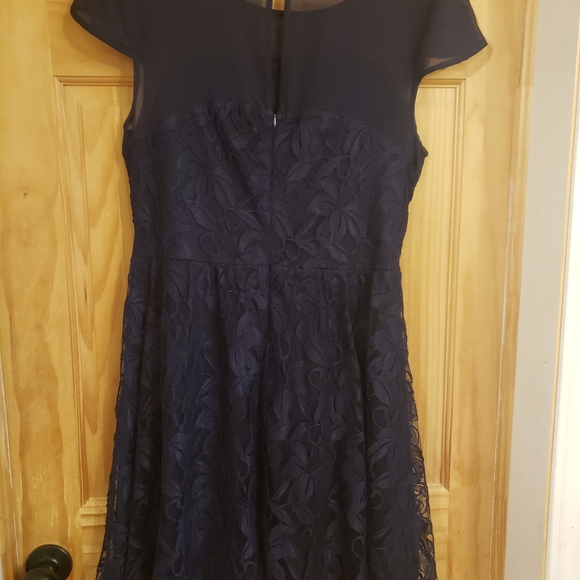 Dress - Picture 2 of 4